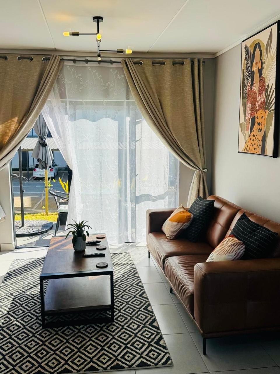 Lakhe Lethu Apartment: Valley Estate *
