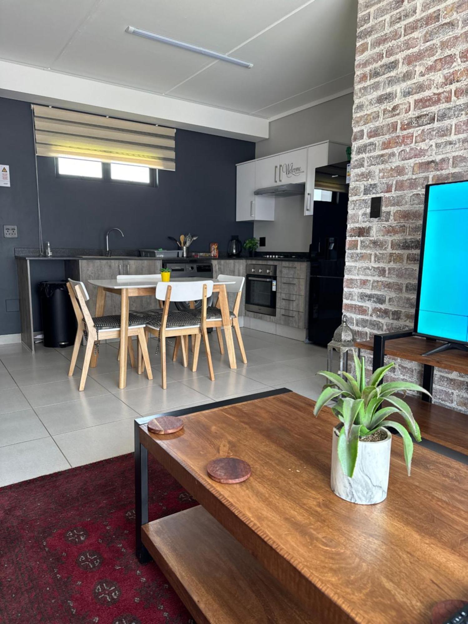 Apartment Lakhe Lethu Apartment: Valley Estate *