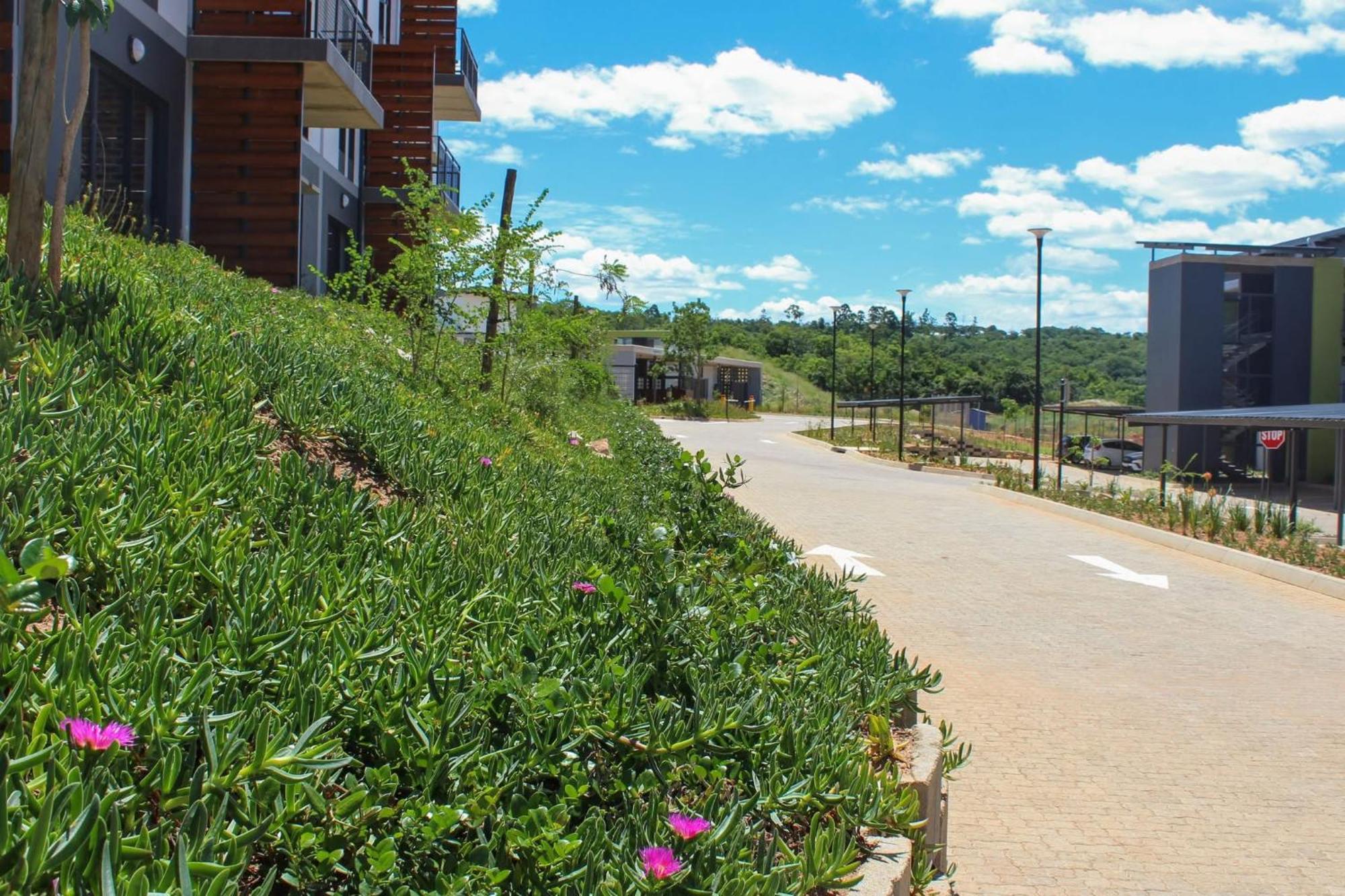Apartment Lakhe Lethu Apartment: Valley Estate
