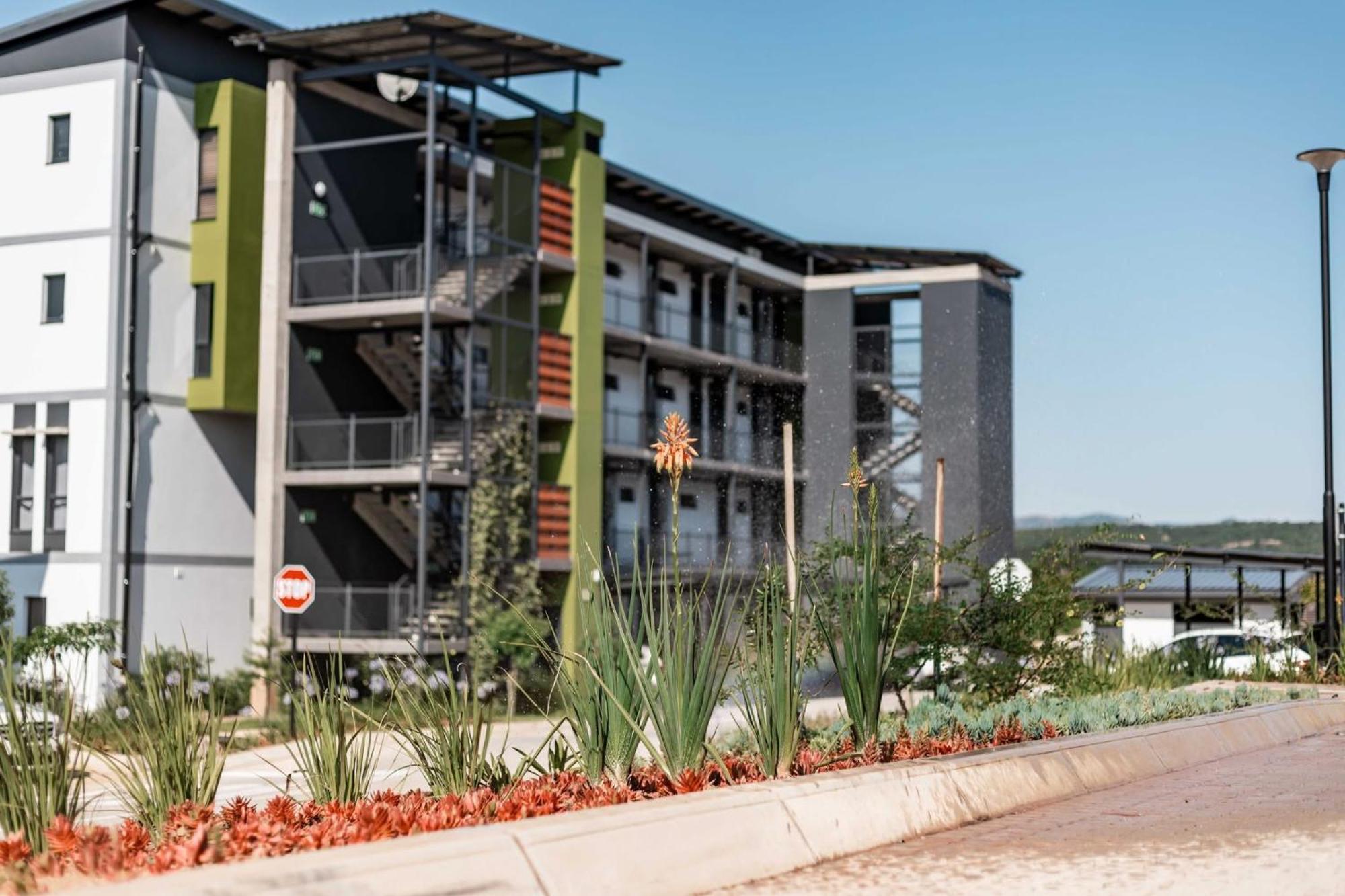 Lakhe Lethu Apartment: Valley Estate Apartment *
