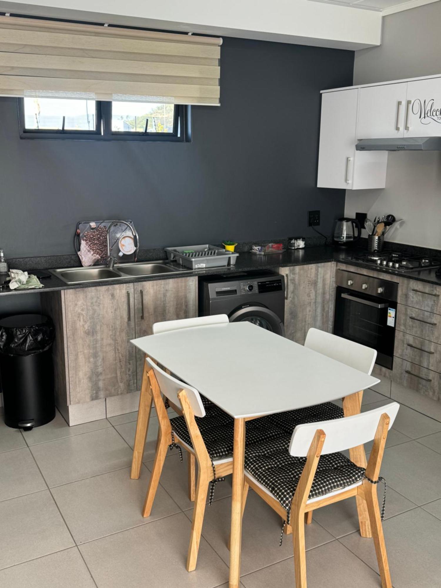 Apartment Lakhe Lethu Apartment: Valley Estate *
